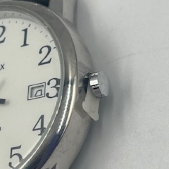 New Timex Easy Reader Watch Women’s Leather Band Silver-tone Case - Picture 3 of 7